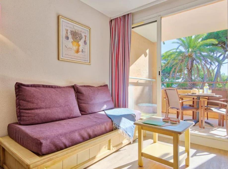 Superbe Appartement 50M De La Plage En Bord De Mer Hyères Exteriör bild